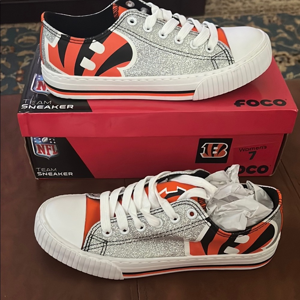 Women’s Cincinnati Bengals Silver and Orange Sneakers with Metallic Finish NEW!
